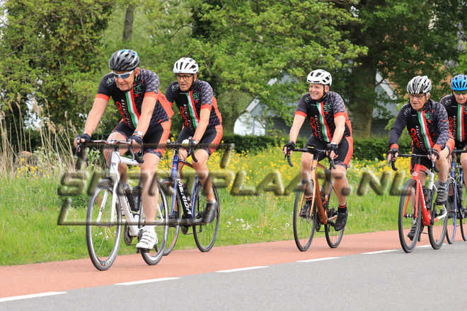 EM5761.jpg